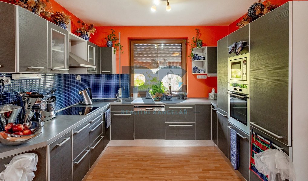 Prodej domu 226 m² s pozemkem 1 089 m², Písek – náhled fotky 7