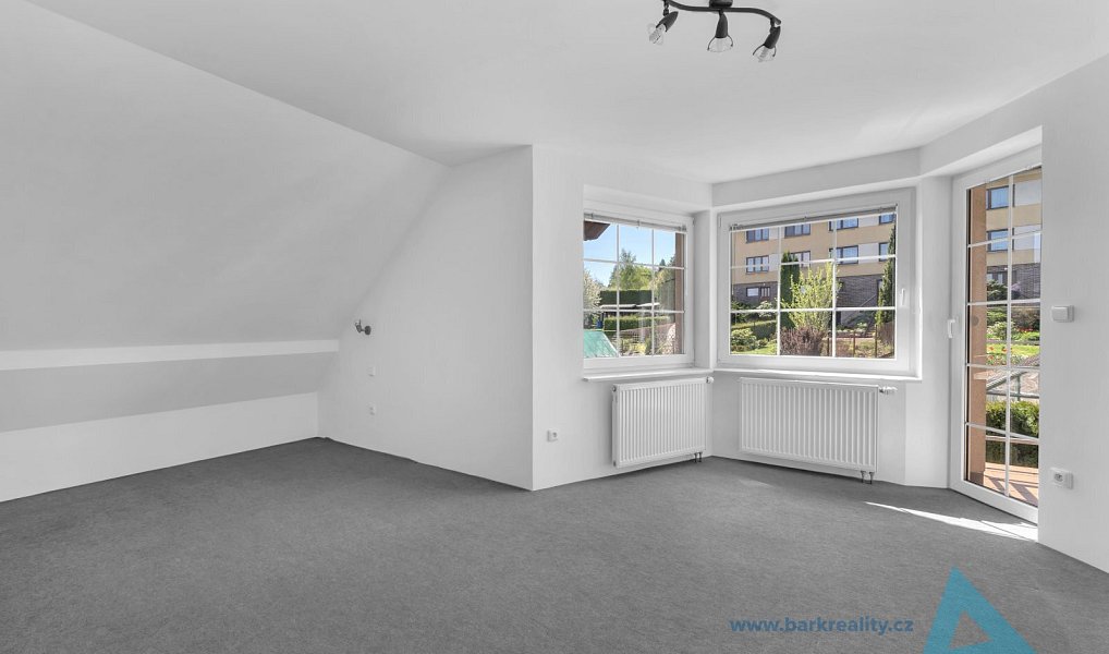 Prodej domu 180 m² s pozemkem 628 m², Nová Paka – náhled fotky 17