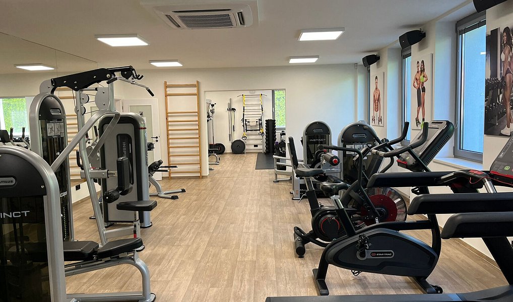Pronájem obchodních prostor 398 m², Zubří – náhled fotky 12