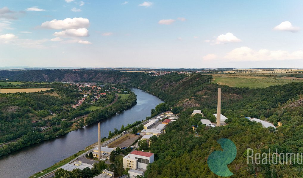 Prodej stavebního pozemku 1 605 m², Husinec – náhled fotky 7