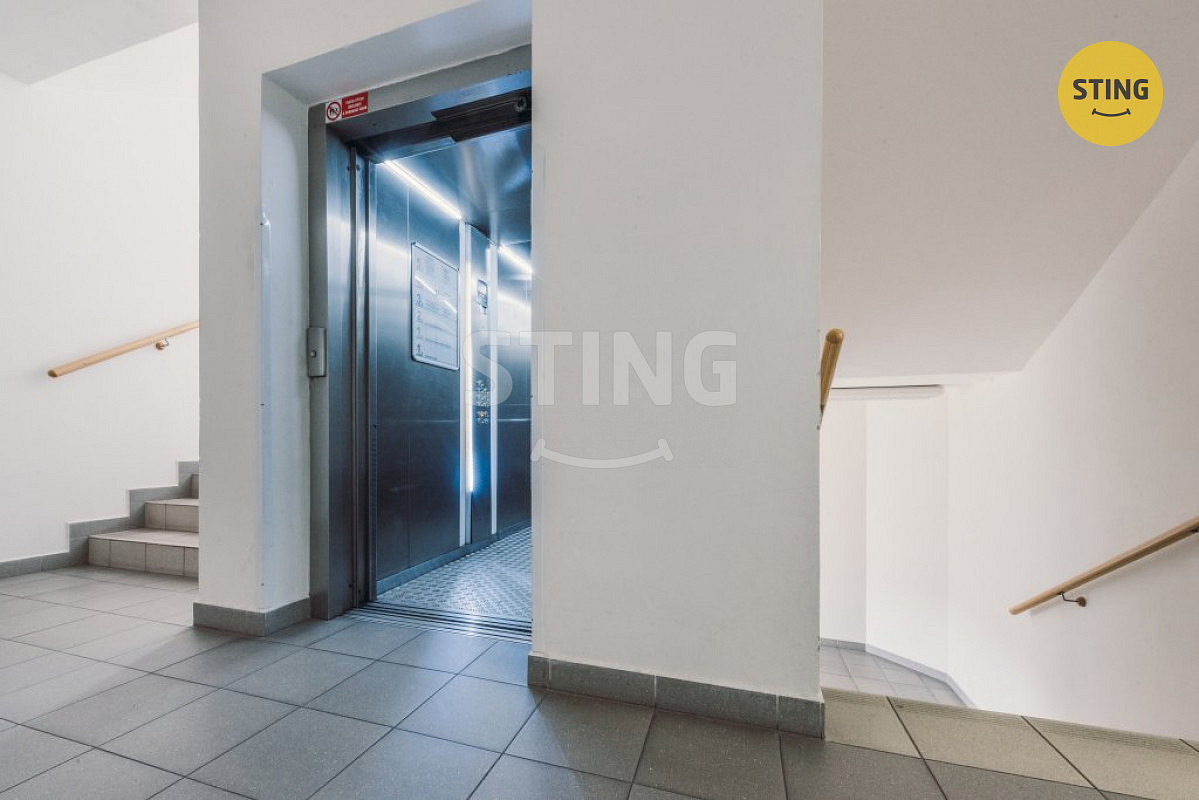 Prodej kanceláře 65 m² – fotografie 5