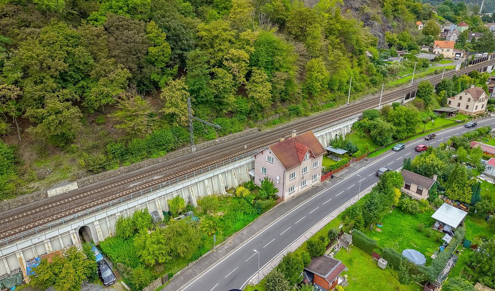 Prodej domu 233 m² s pozemkem 447 m², Dobkovice – náhled fotky 8