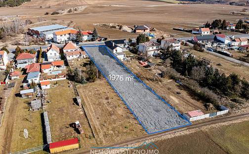 Prodej stavebního pozemku 1 976 m², Pavlice, okres Znojmo