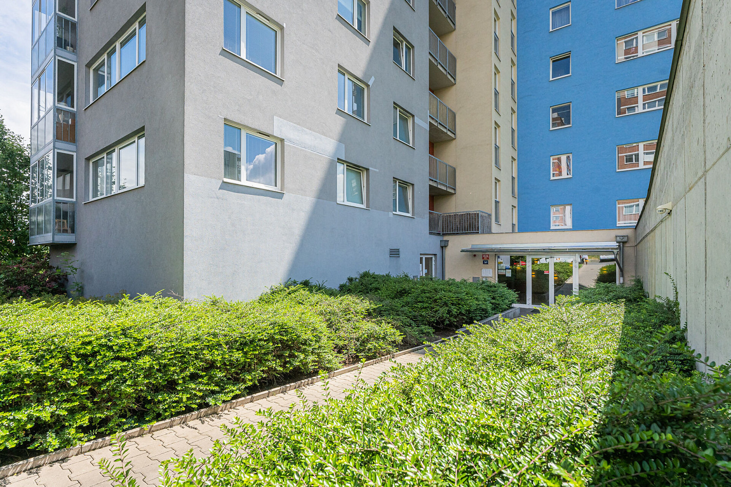 Prodej garážového stání, 14 m2, ul. V Dolině, Praha-Michle – fotografie 3
