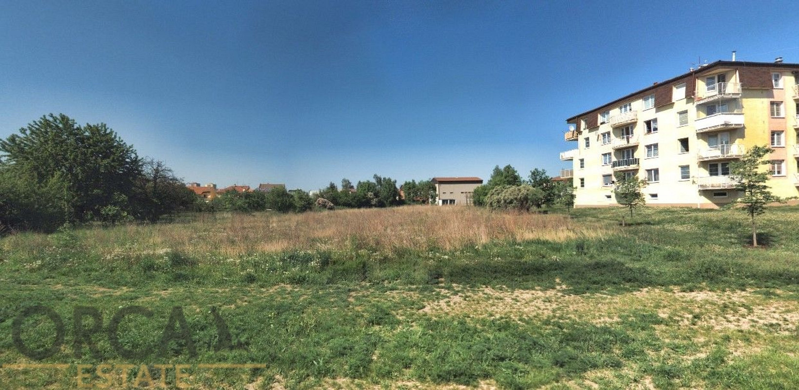 Prodej komerčního pozemku 2 811 m² – fotografie 3