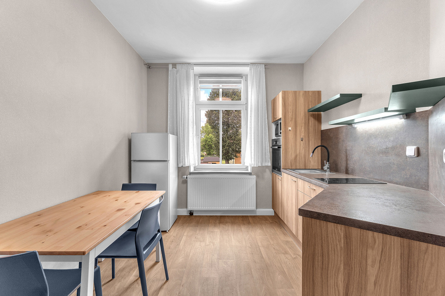 Pronájem bytu 1+kk 37 m² – fotografie 2