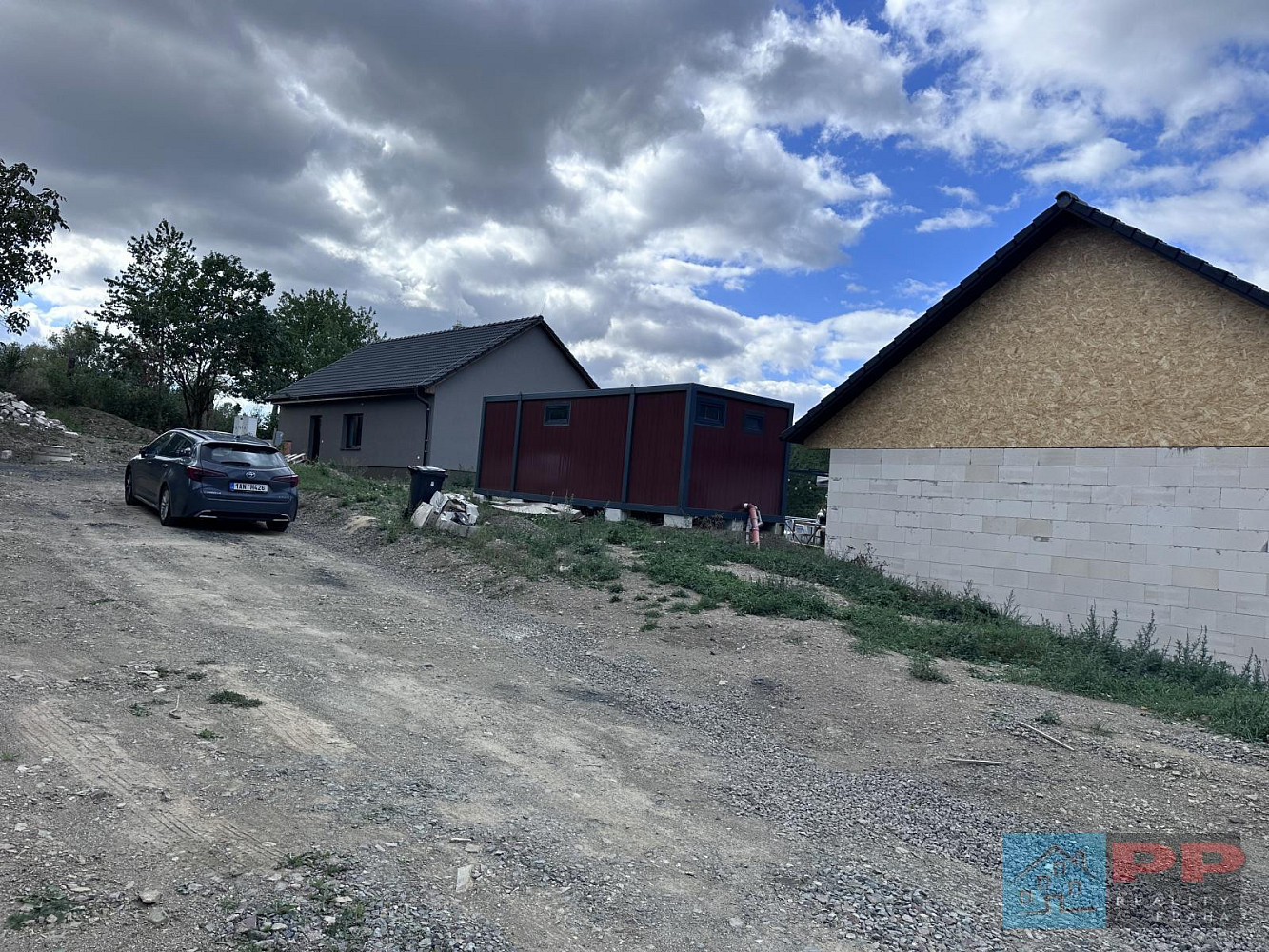 Prodej domu 87 m² s pozemkem 1 144 m² – fotografie 2