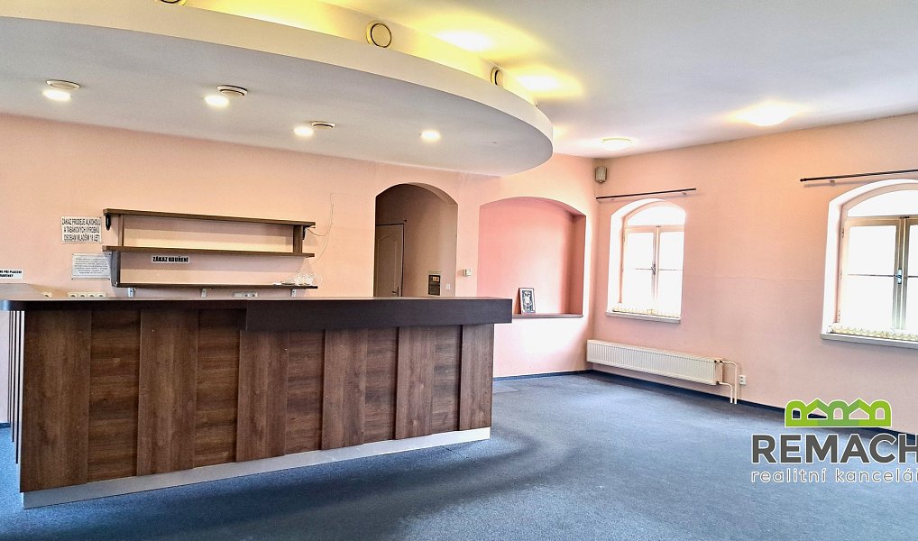Pronájem restaurace 197 m², Kunovice – náhled fotky 2