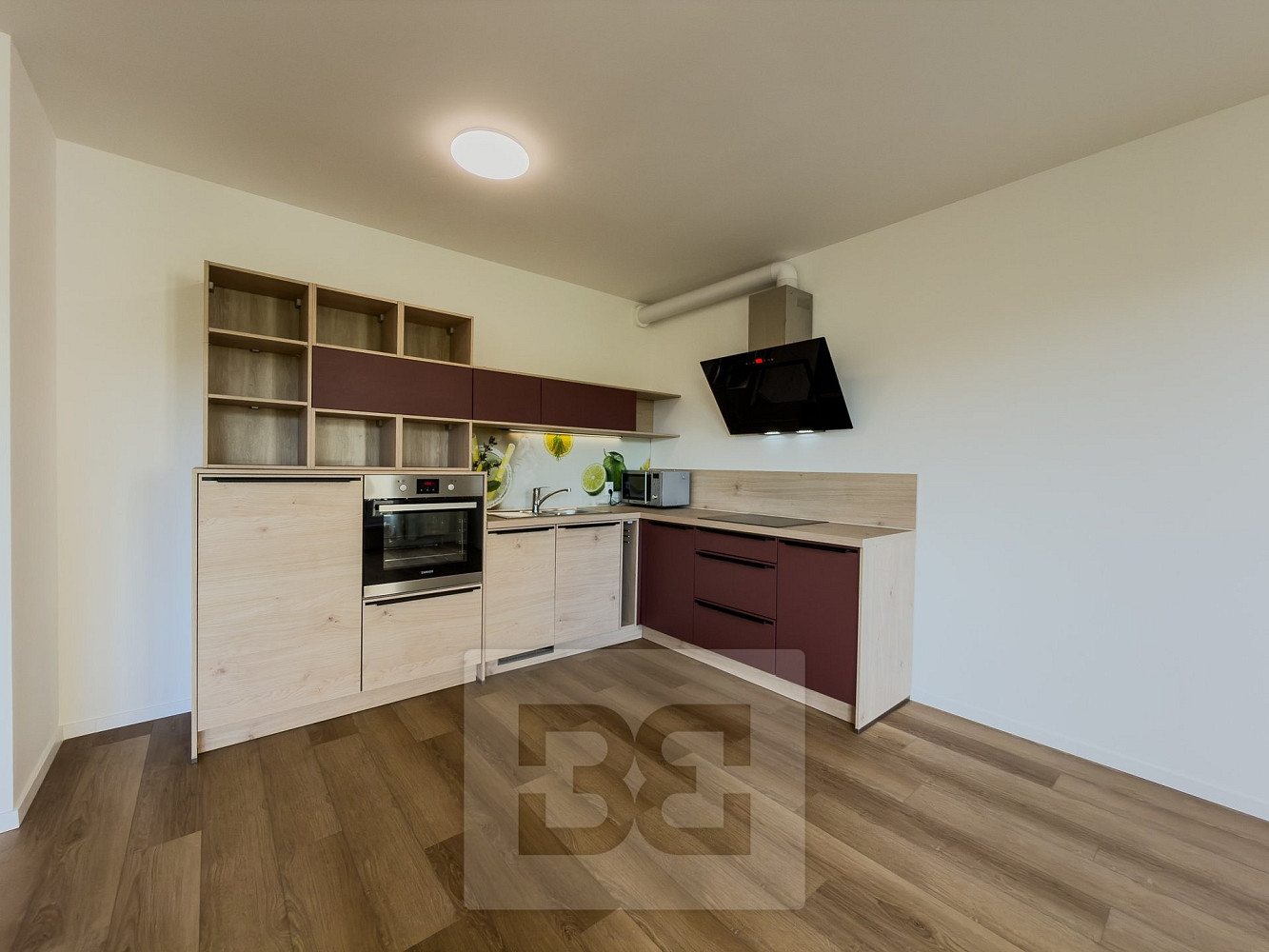 Pronájem bytu 3+kk 89 m² – fotografie 4