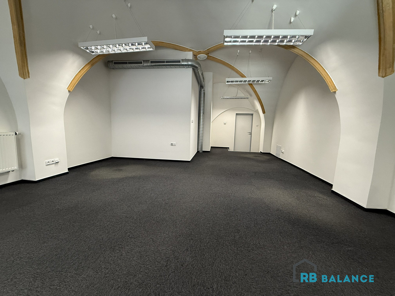 Pronájem kanceláře 58 m² – fotografie 5