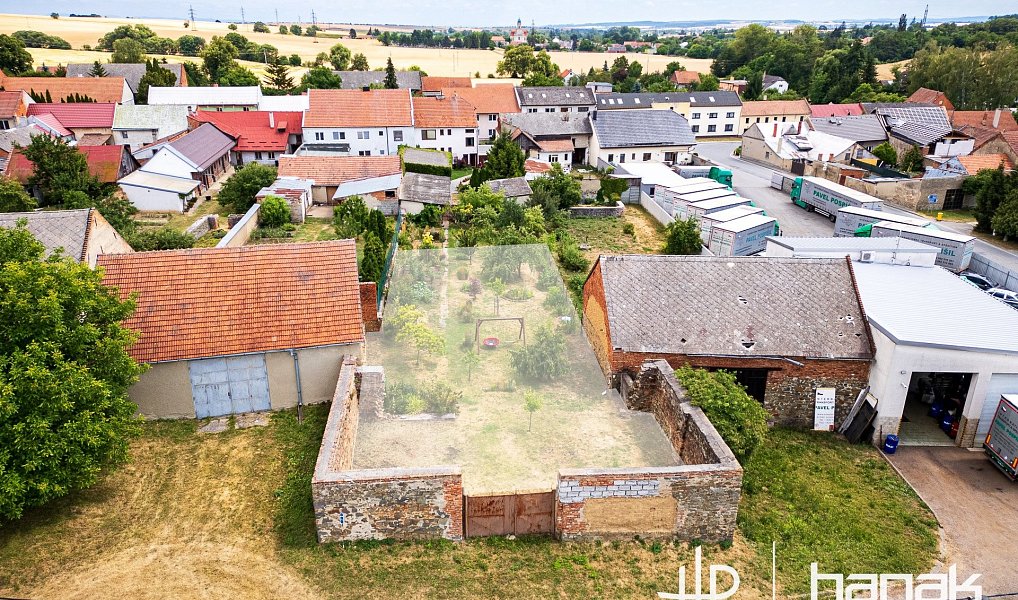 Prodej stavebního pozemku 655 m², Hradčany-Kobeřice – náhled fotky 3