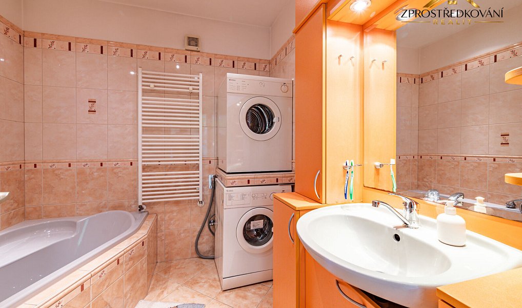 Prodej domu 259 m² s pozemkem 605 m², Kraslice – náhled fotky 12