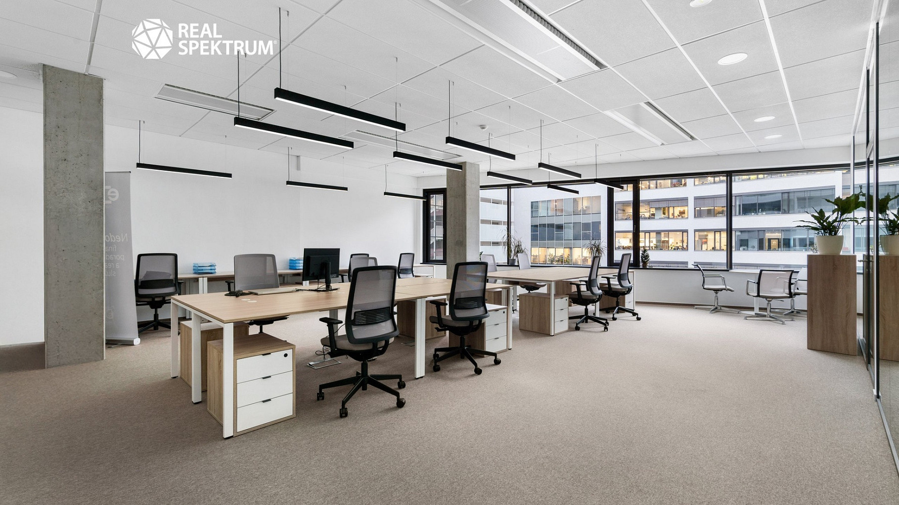 Pronájem kanceláře 160 m² – fotografie 2