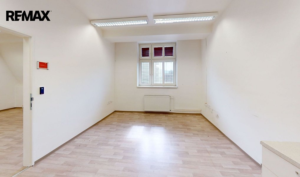 Pronájem kanceláře 649 m², Ústí nad Labem – náhled fotky 4