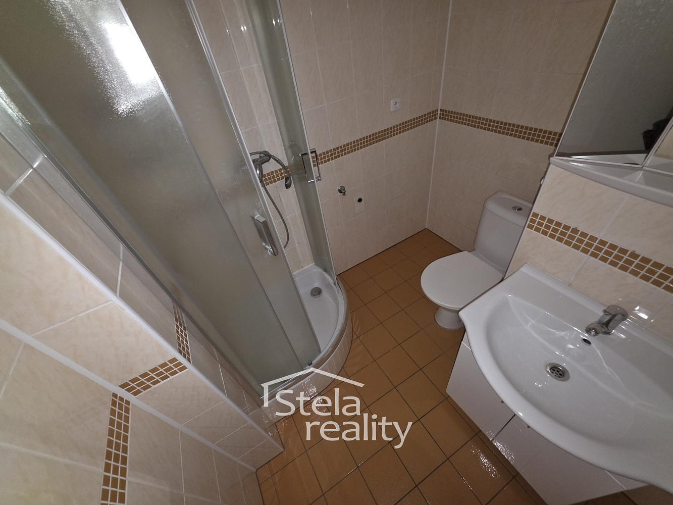 Pronájem bytu 1+1 44 m² – fotografie 3