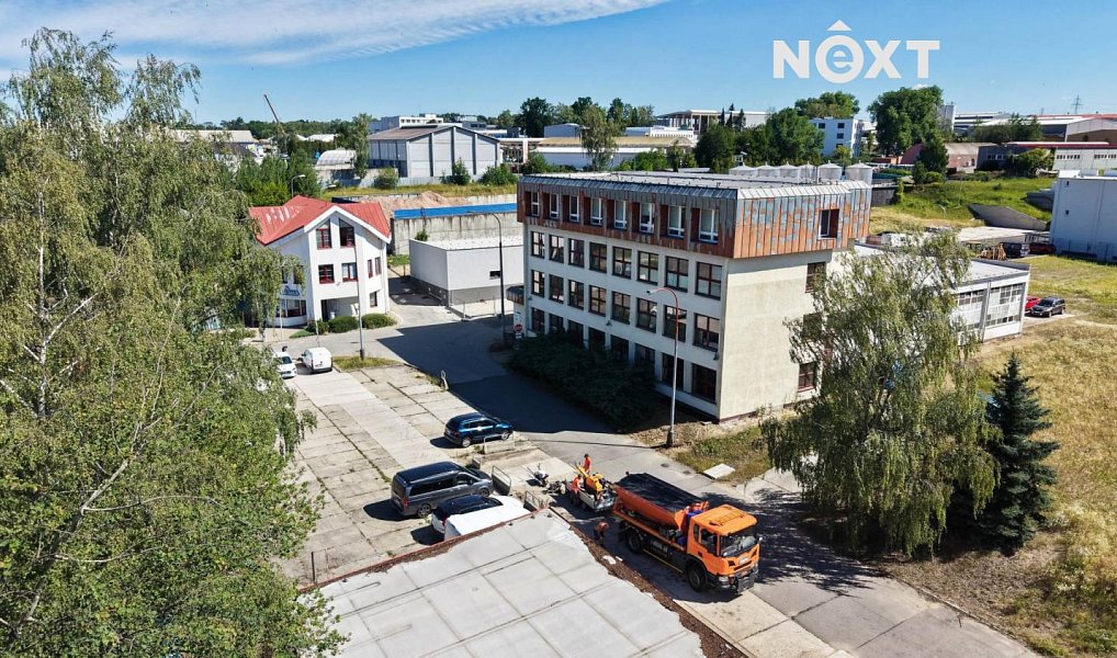 Prodej kanceláře 1 640 m², Tábor – náhled fotky 3