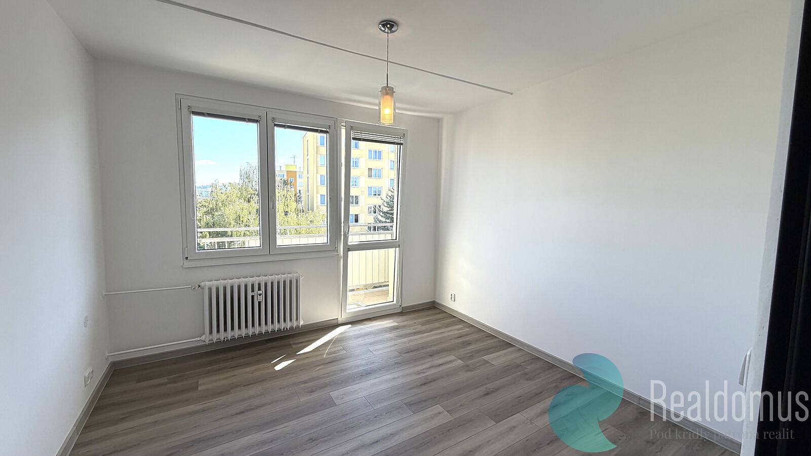 Pronájem bytu 3+1 66 m² – fotografie 3