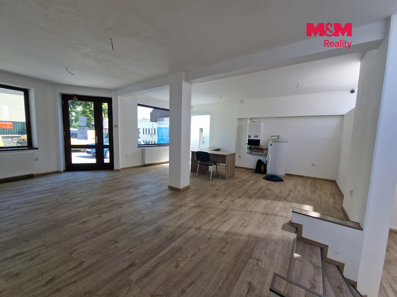 Pronájem obchodních prostor 124 m² – fotografie 2