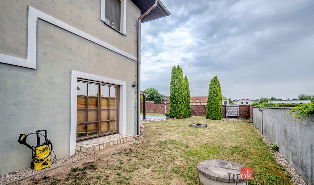 Prodej domu 307 m² s pozemkem 874 m², Praha – náhled fotky 28