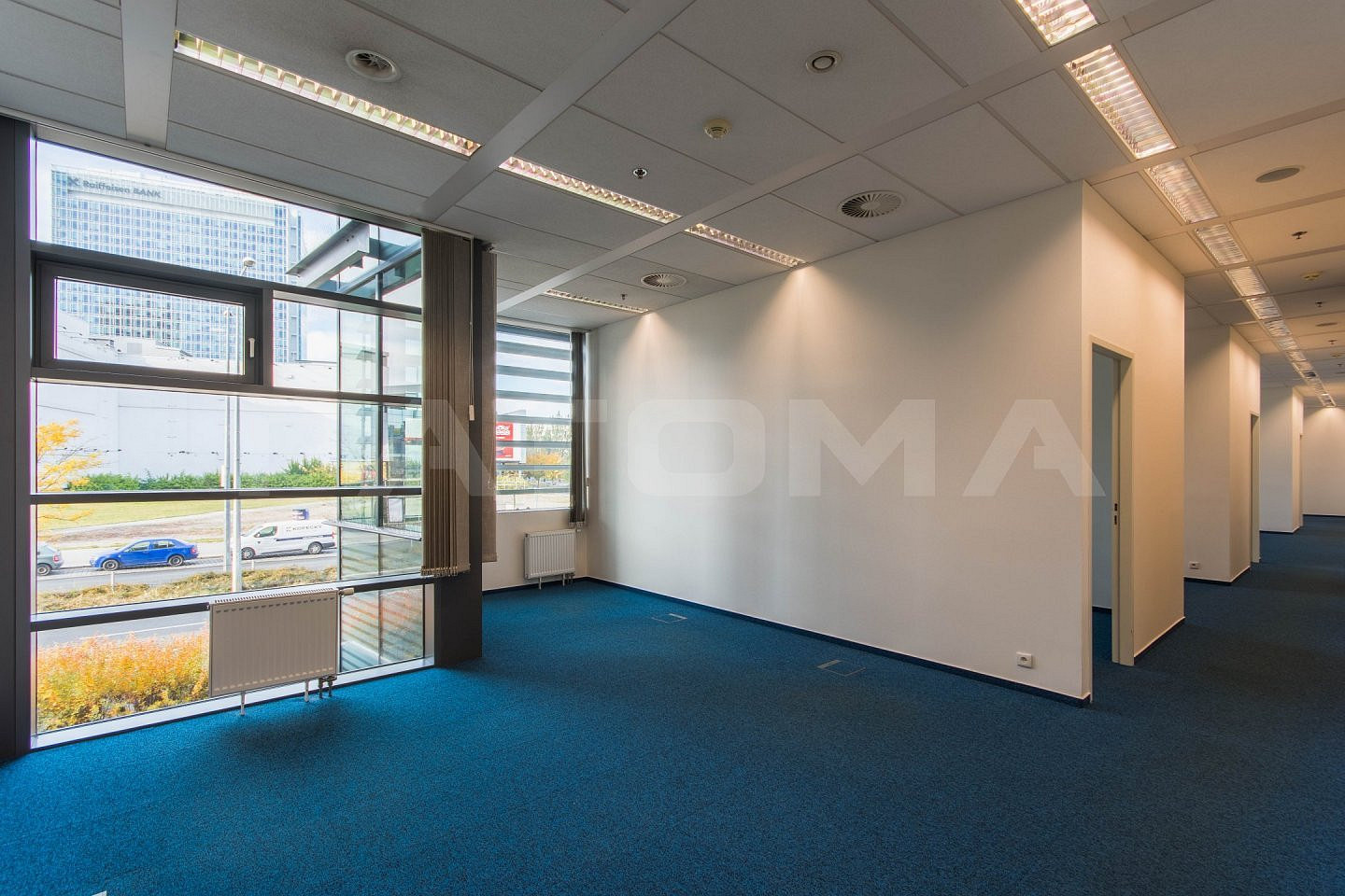 Pronájem kanceláře 650 m² – fotografie 2