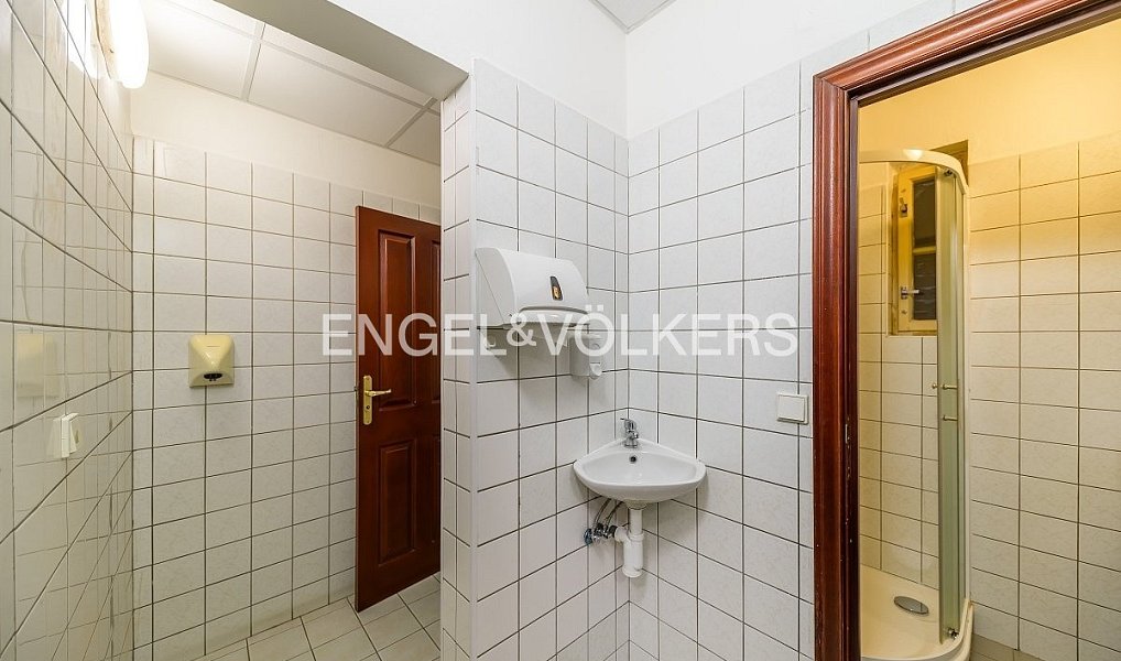 Pronájem kanceláře 224 m², Praha – náhled fotky 10