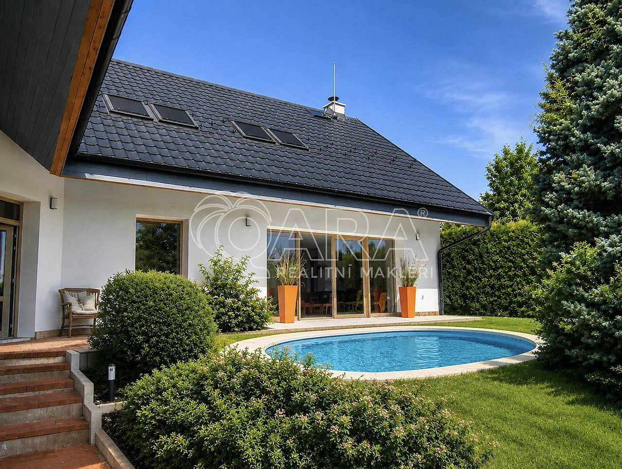 Prodej domu 285 m² s pozemkem 730 m² – fotografie 2