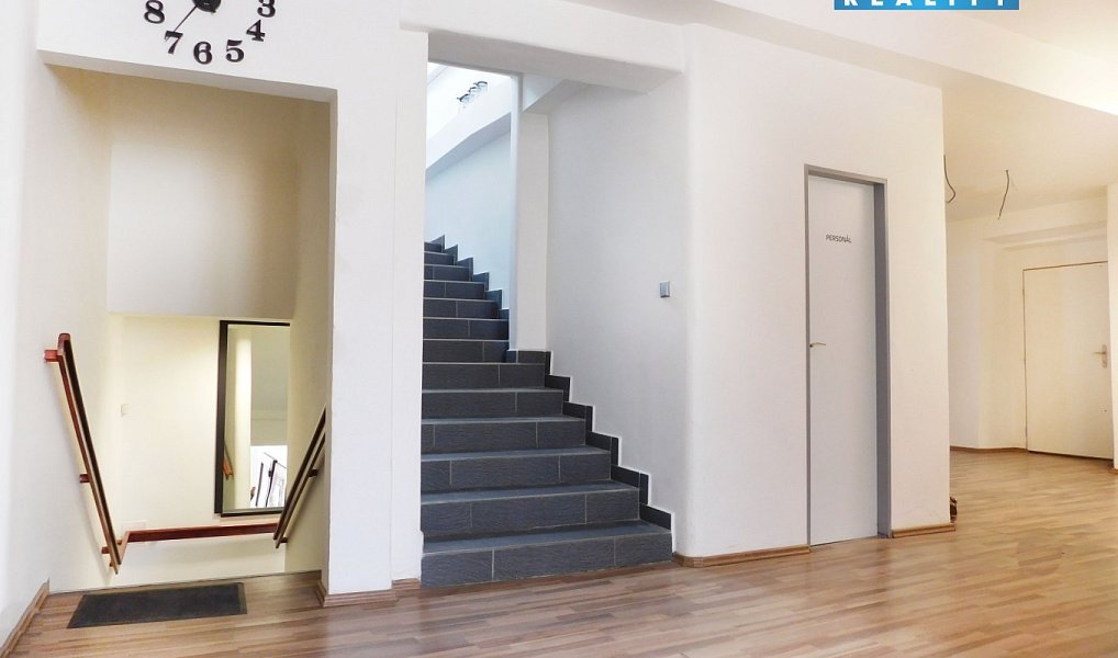 Pronájem obchodních prostor 150 m², Plzeň – náhled fotky 5