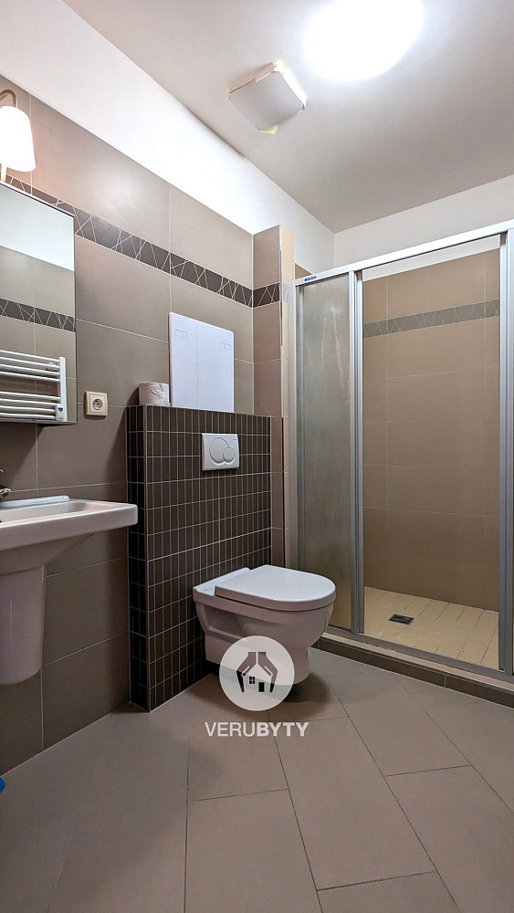 Pronájem bytu 2+kk 40 m² – fotografie 4