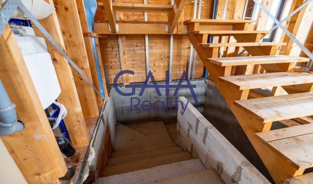 Prodej domu 250 m² s pozemkem 4 513 m², Strážovice – náhled fotky 21