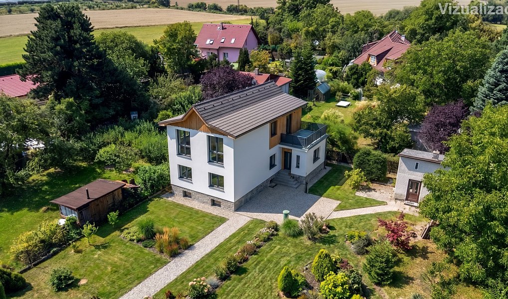Prodej domu 193 m² s pozemkem 1 302 m², Strančice – náhled fotky 2