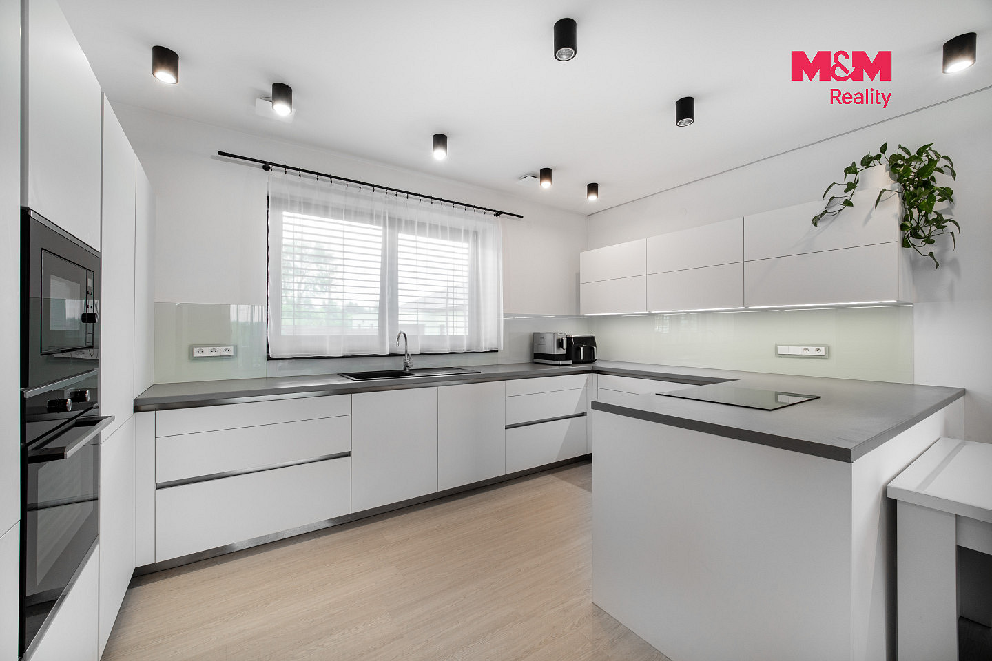Prodej domu 165 m² s pozemkem 1 034 m² — photo 3