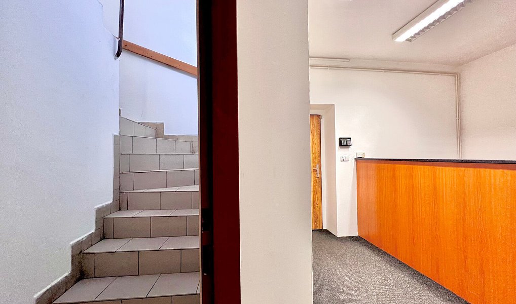 Pronájem skladovacích prostor 135 m², Turnov – náhled fotky 12