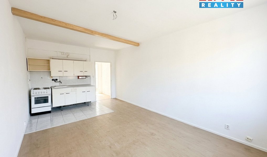 Pronájem bytu 1+kk 28 m², Děčín – náhled fotky 3