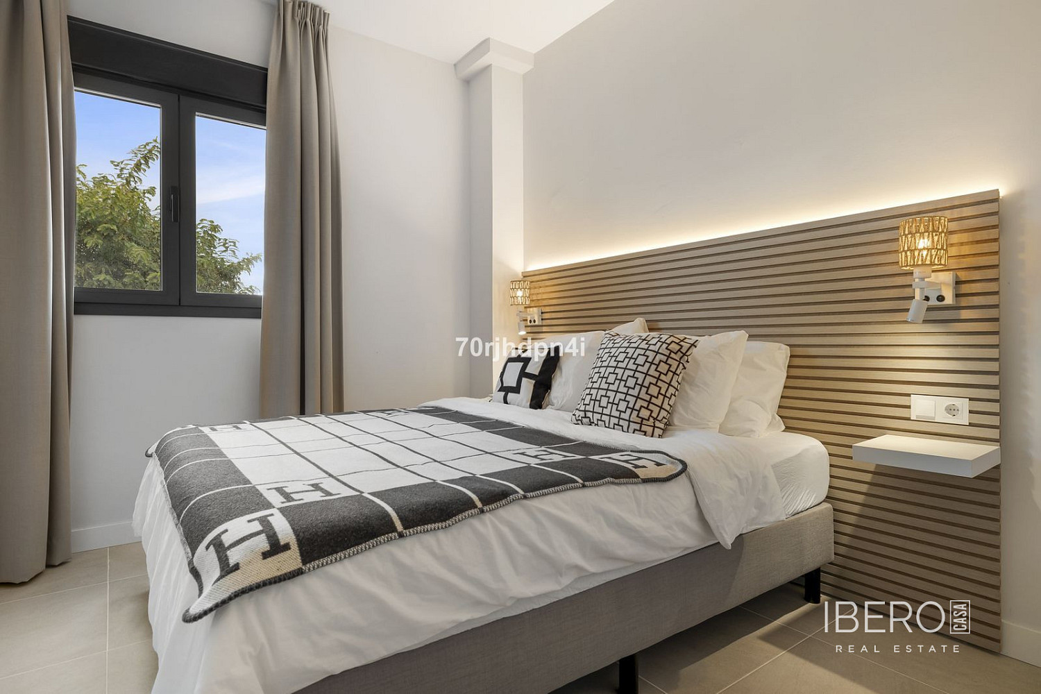 Prodej bytu 3+kk 80 m² – pohled 4