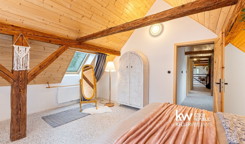 Prodej domu 271 m² s pozemkem 3 312 m², Křeč – náhled fotky 25
