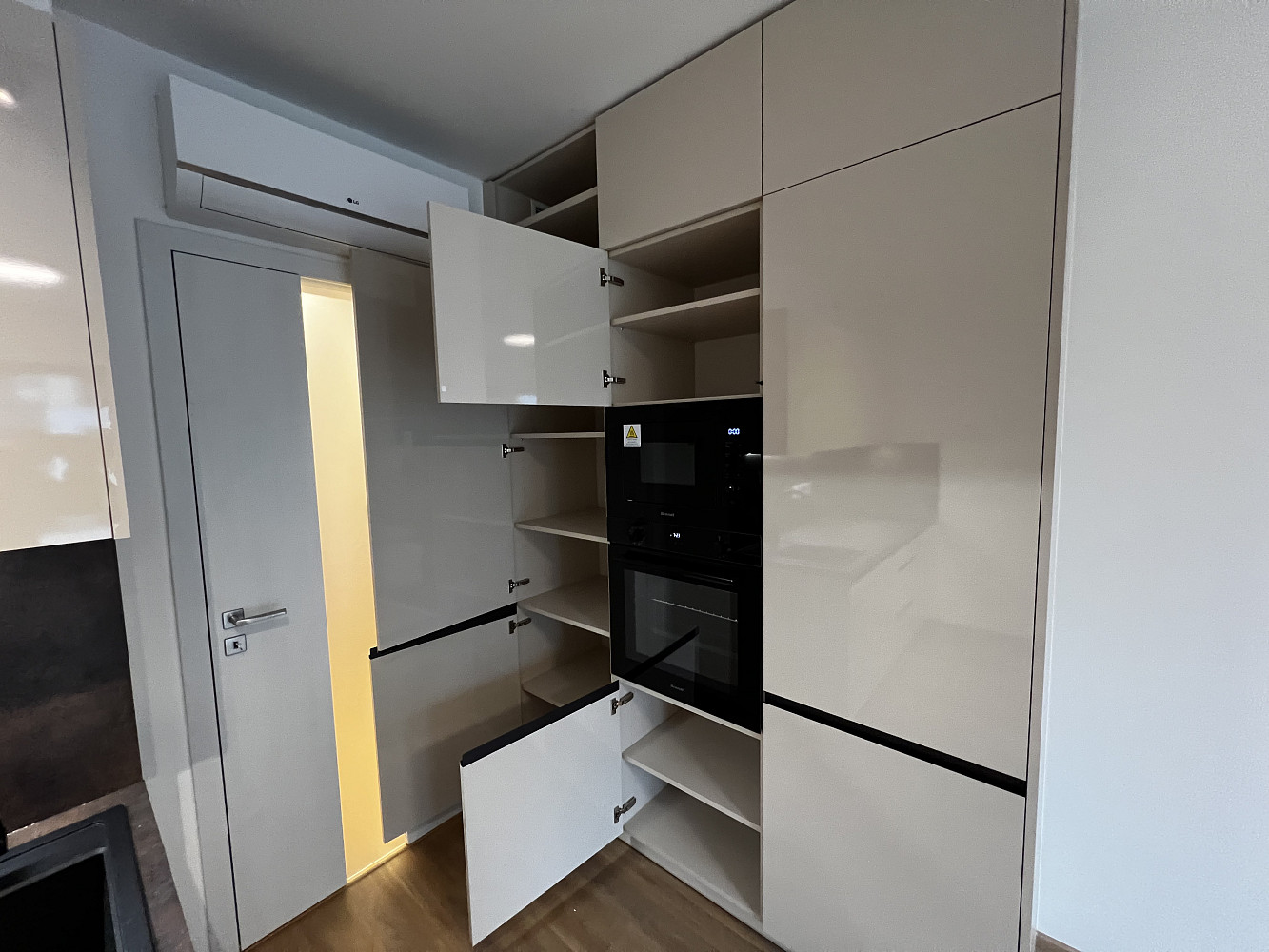 Pronájem bytu 1+kk 32 m² — photo 3