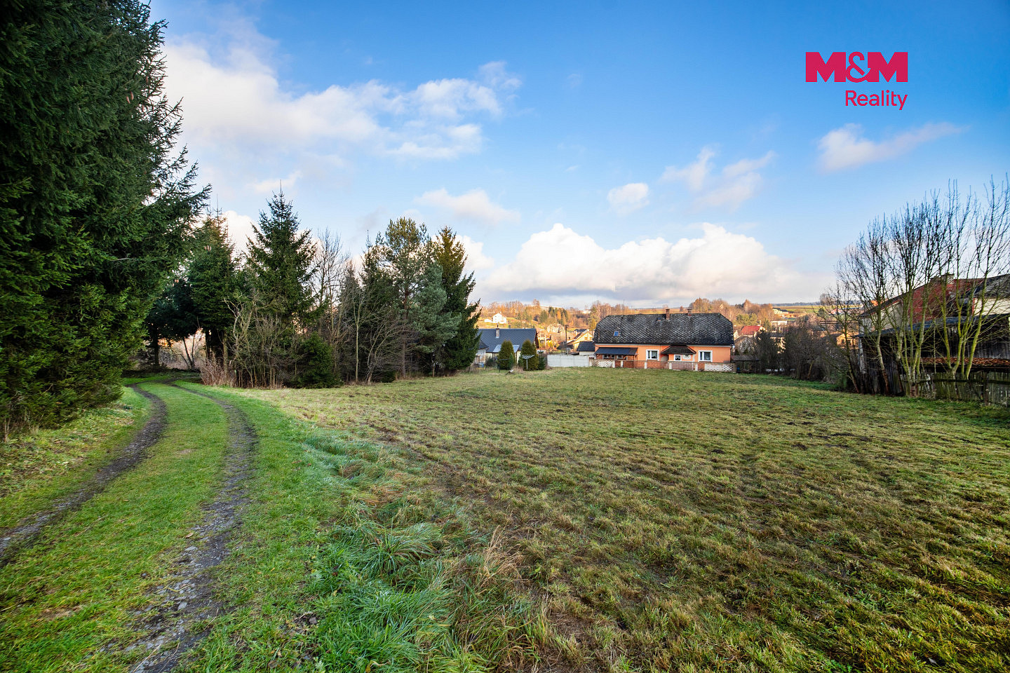 Prodej stavebního pozemku 1 850 m² – fotografie 2