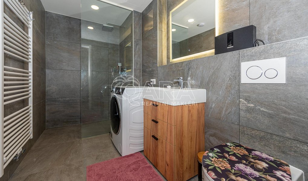 Pronájem bytu 2+kk 61 m², Svoboda nad Úpou – náhled fotky 10