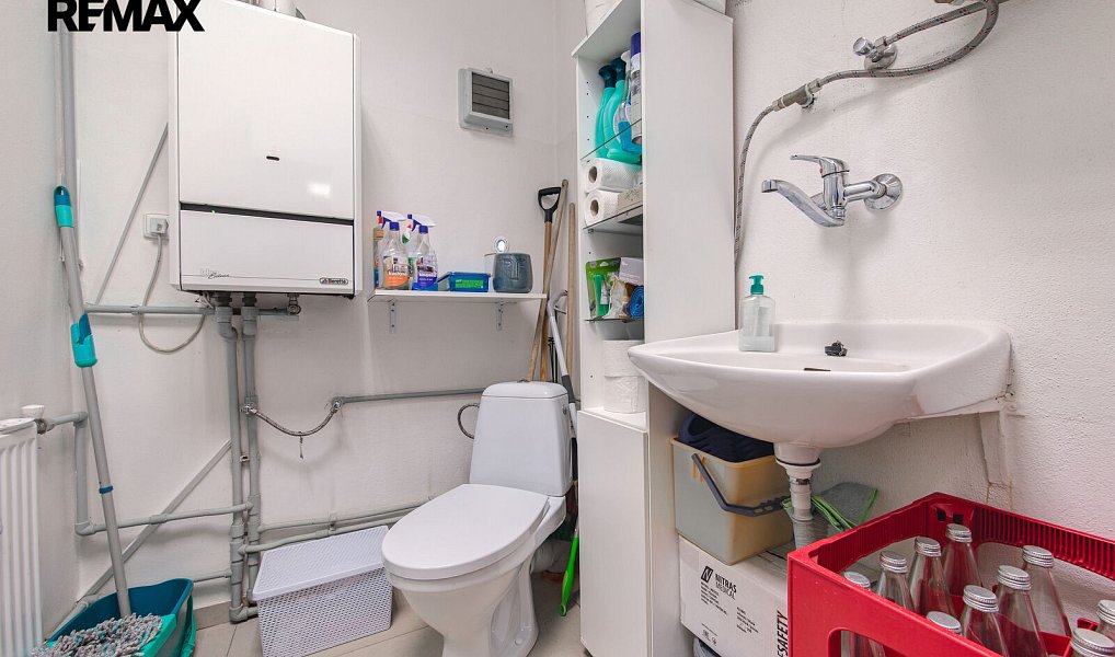 Prodej obchodních prostor 62 m², Cheb – náhled fotky 8