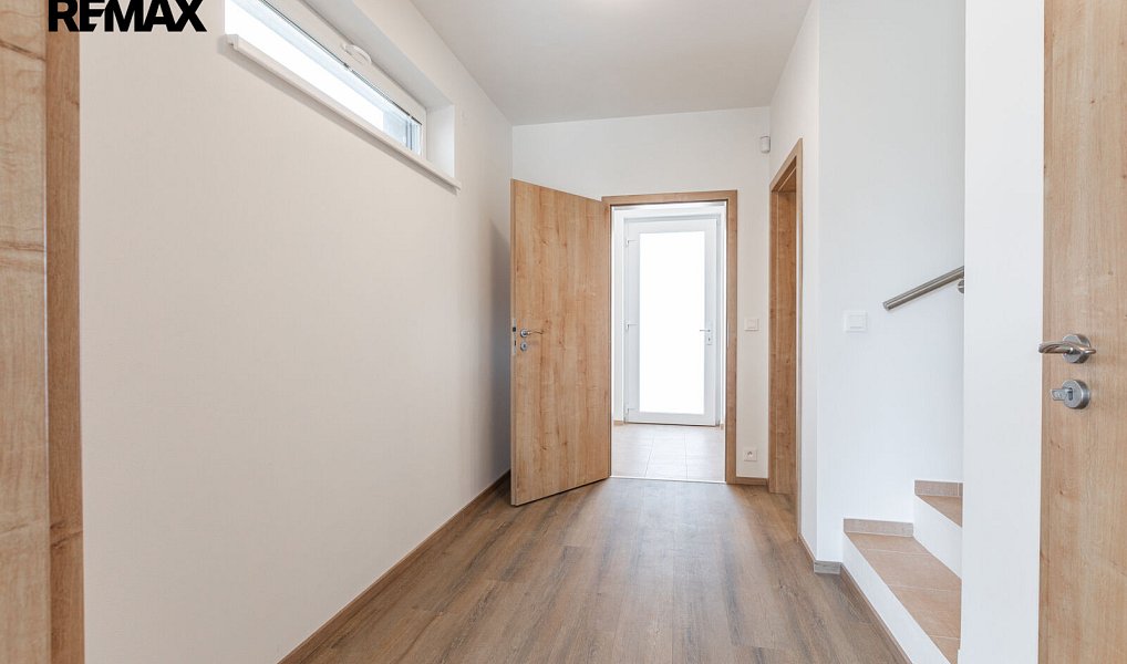Pronájem domu 107 m² s pozemkem 124 m², Praha – náhled fotky 11