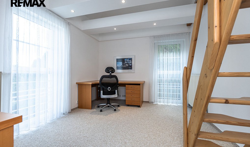 Pronájem domu 256 m² s pozemkem 222 m², Praha – náhled fotky 7