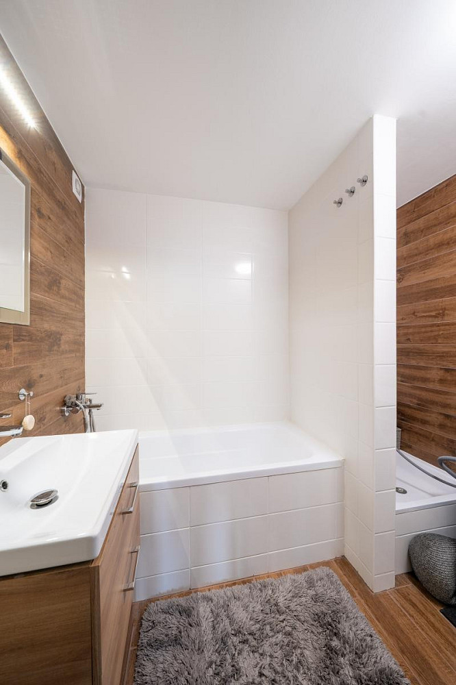 Pronájem bytu 3+1 70 m² – další