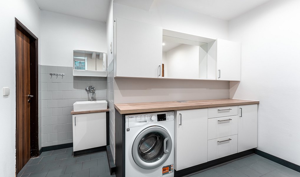 Prodej komerčního objektu (jiného typu) 549 m², Zbýšov – náhled fotky 9