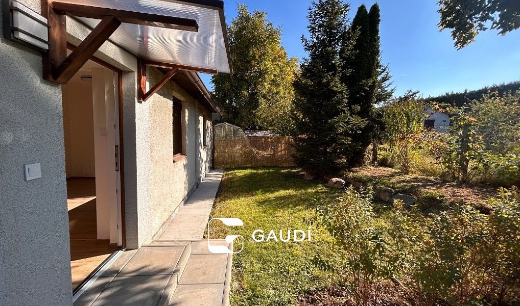 Pronájem domu 47 m² s pozemkem 220 m², Černošice – náhled fotky 2