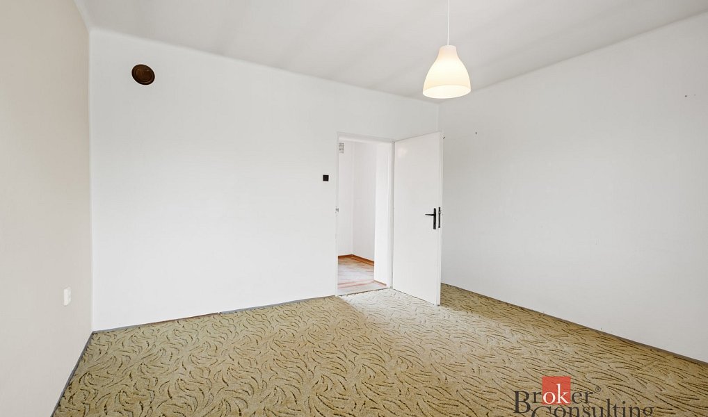 Prodej domu 150 m² s pozemkem 1 023 m², Hrubá Vrbka – náhled fotky 37