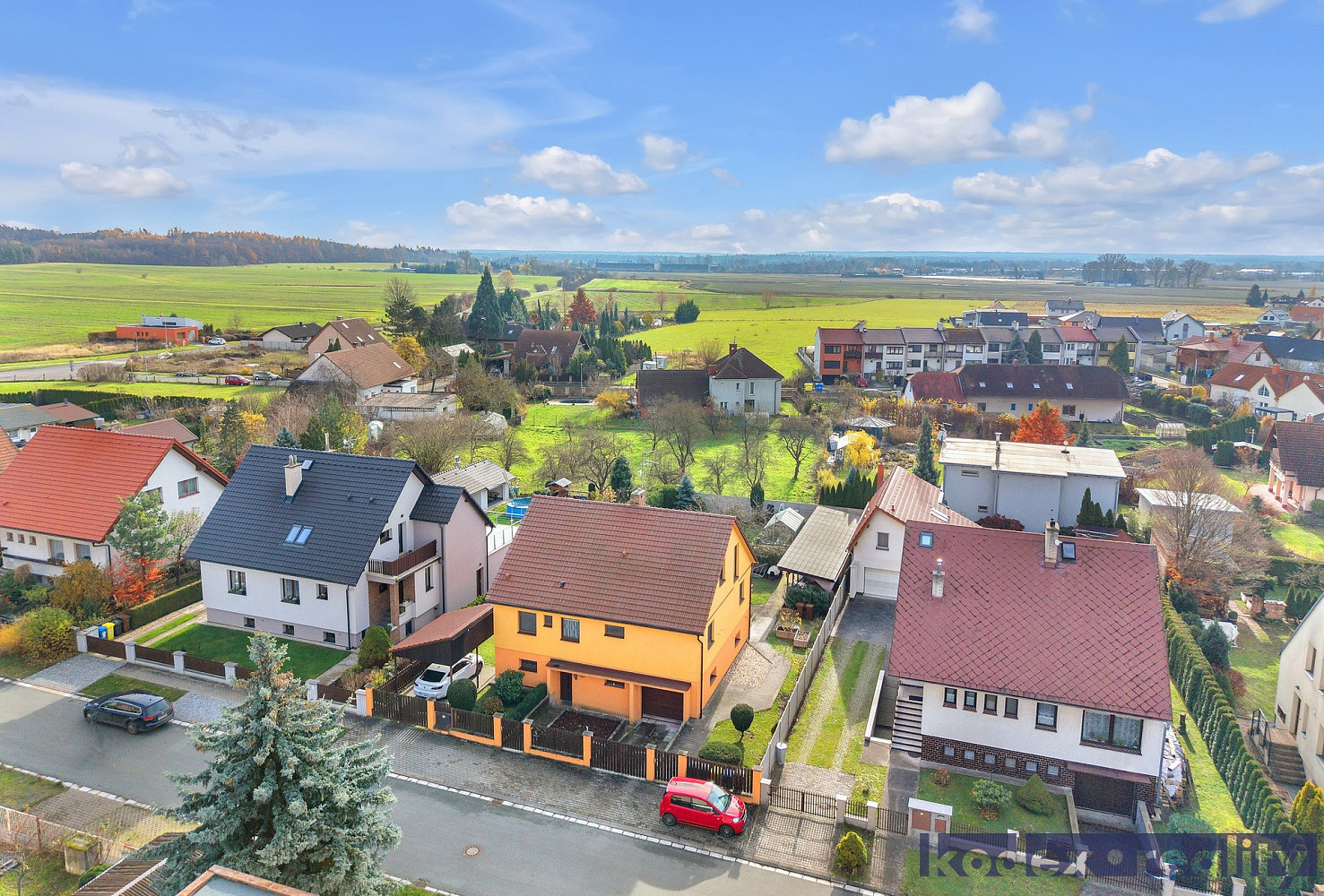 Prodej domu 300 m² s pozemkem 816 m² – fotografie 3