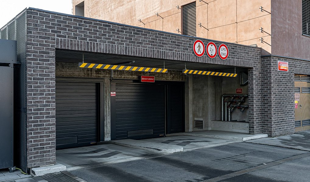 Parkovací stání, 13m², Fafkových, Praha, Praha – náhled fotky 2