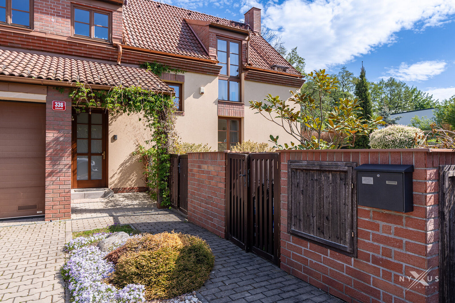 Prodej domu 250 m² s pozemkem 1 437 m² – fotografie 3