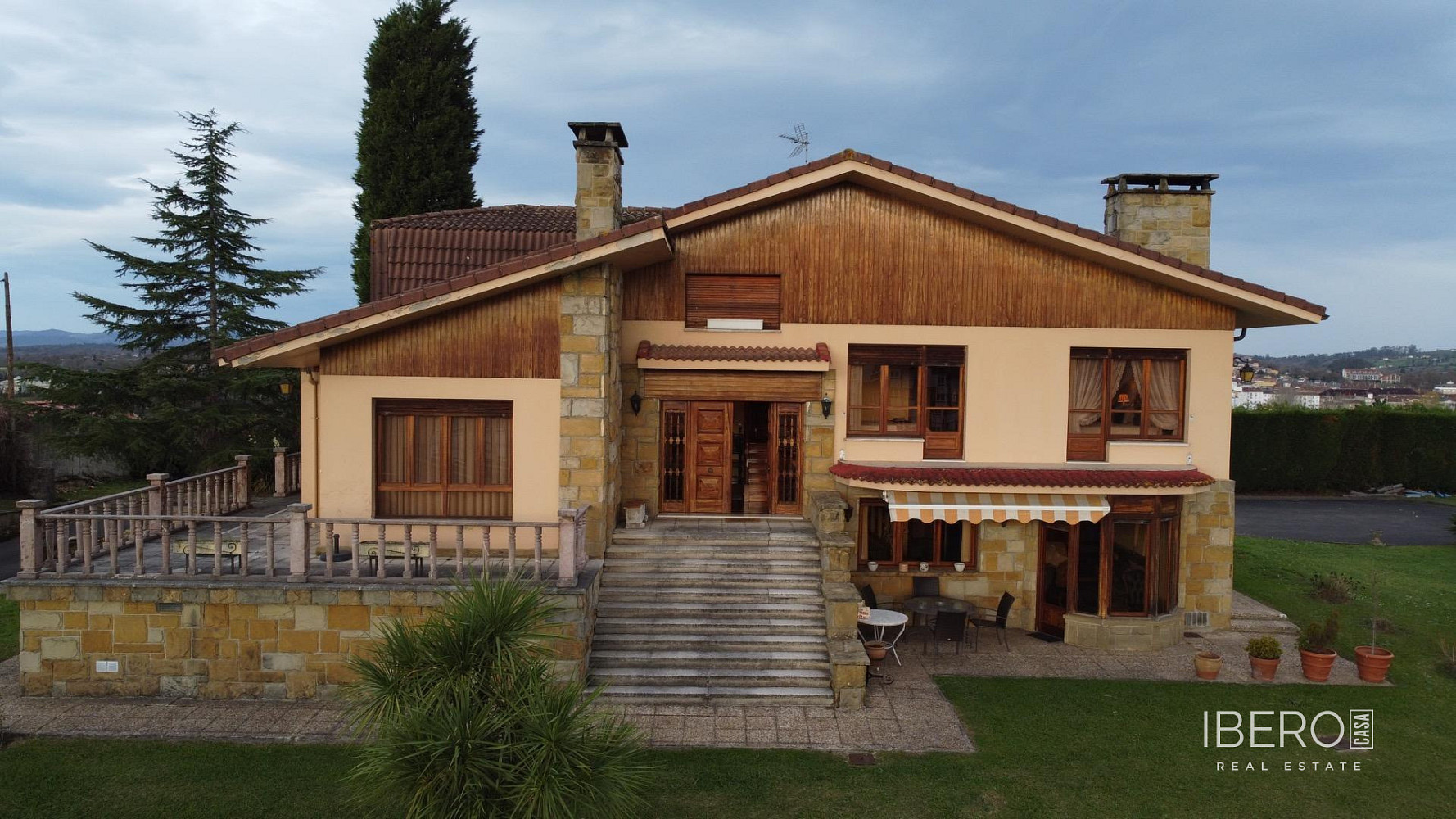 Prodej domu 171 m² s pozemkem 171 m² — photo 2