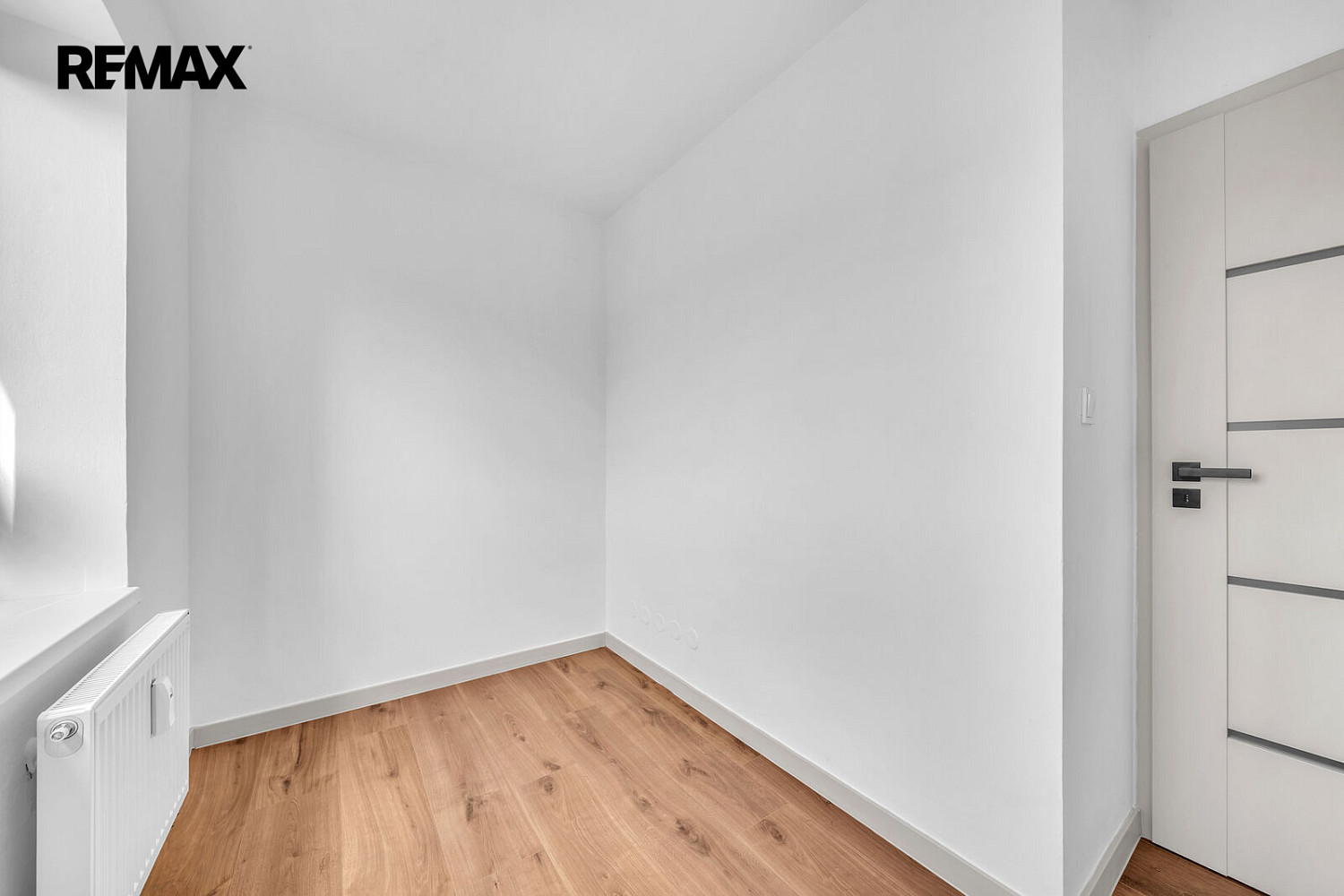 Pronájem bytu 3+kk 46 m² – fotografie 3